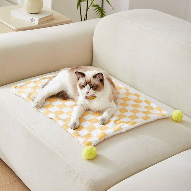 Plush plaid pet blanket & bed mat