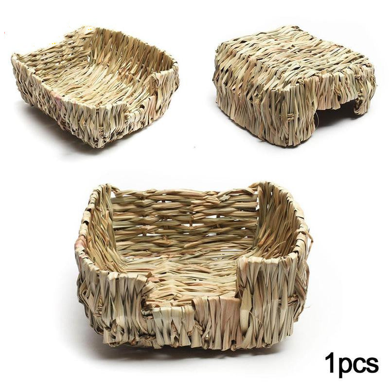 Hand-woven natural grass nest bed
