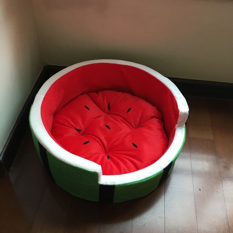 Watermelon-themed all-season pet bed