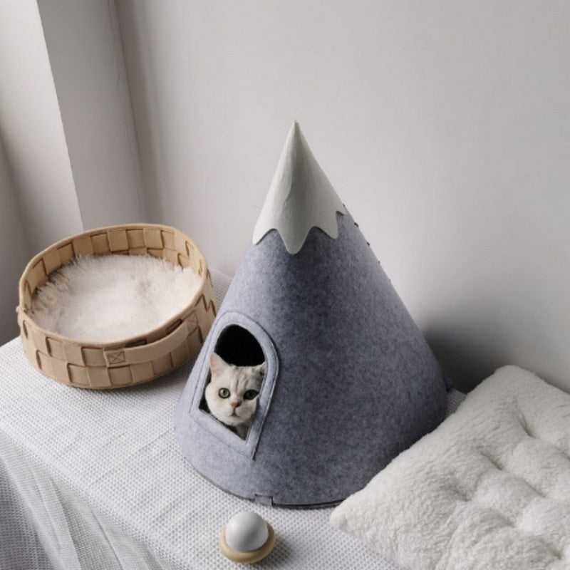 Felt Snow Mountain Tent Semi-enclosed Pet Bed
