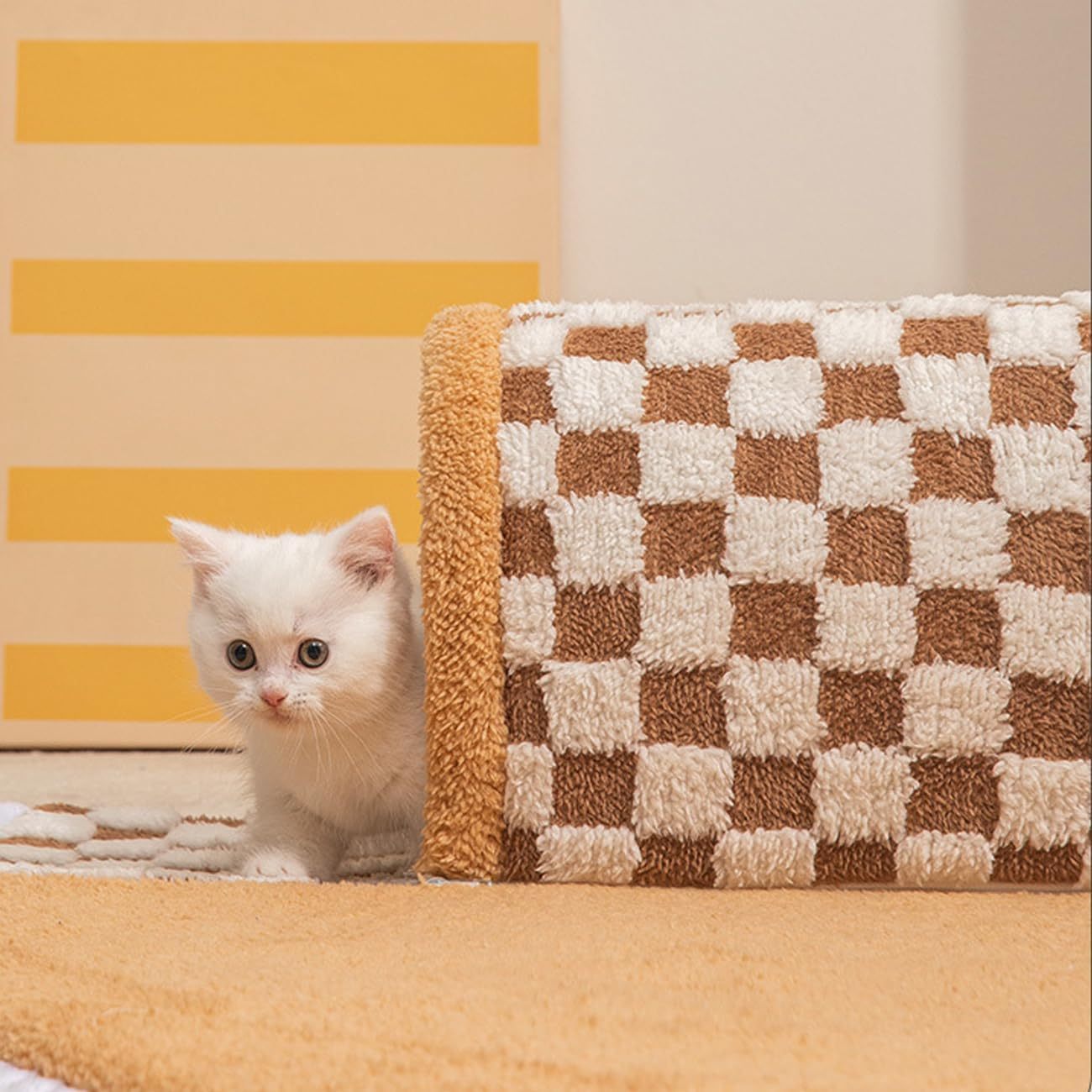 2 In 1 Cat Bed Tunnel Cute Fan Shaped Pet Bed Funny Plush Plaid